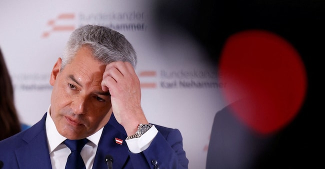 Il cancelliere Karl Nehammer, leader dei popolari austriaci, dimissionario 