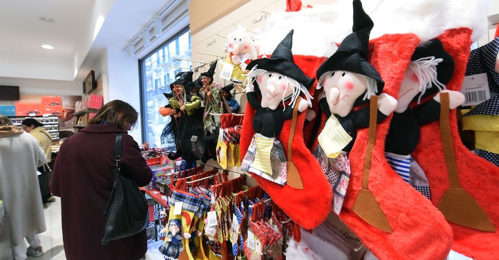 Confcooperative, per la Befana spesa stabile a 2,3 miliardi Confcooperative, per la Befana spesa stabile a 2,3 miliardi