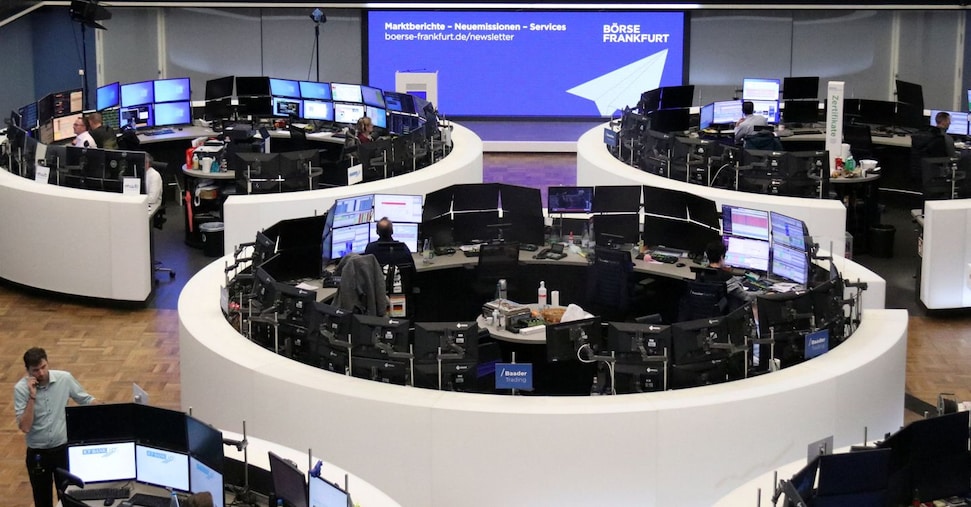 Borsa, Asia negativa. Cina, prezzi al consumo in debole crescita