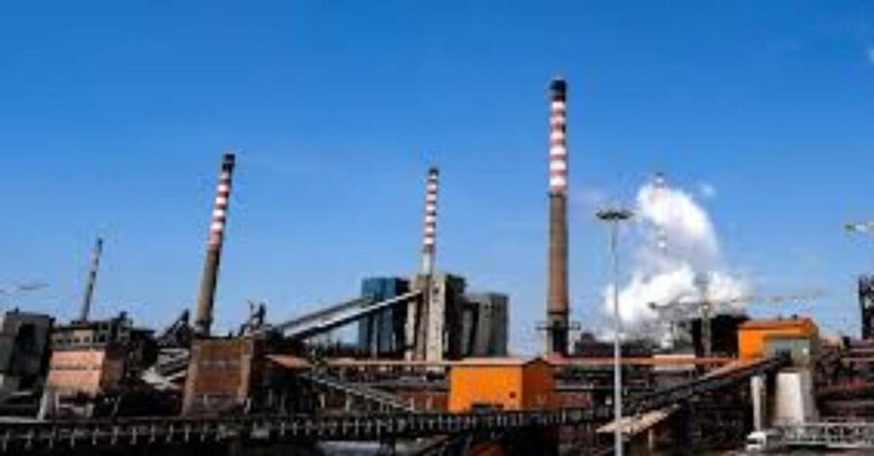 Ex Ilva, tre offerte complete e sette per i singoli asset Ex Ilva, tre offerte complete e sette per i singoli asset