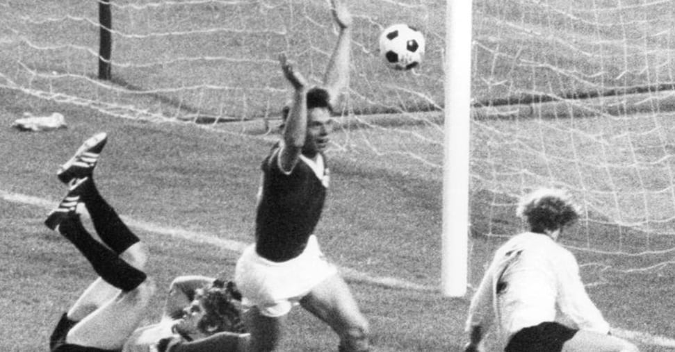 Quando sparwasser segnò il gol degli altri Quando sparwasser segnò il gol degli altri