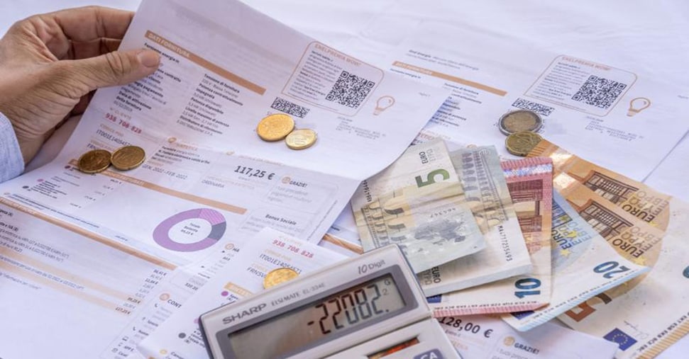 Bollette, dalle tutele graduali al mercato libero: come orientarsi se il prezzo aumenta