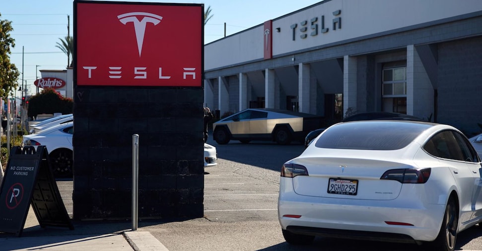 Tesla scaricata dal più grande fondo pensione europeo. Ma supera Audi