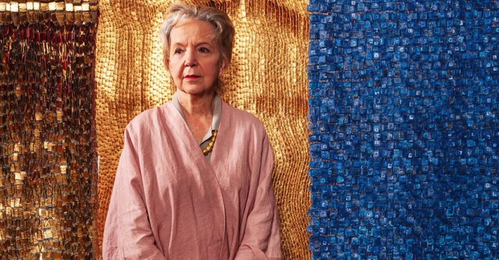 カルティエ現代美術財団でのオルガ・デ・アマラルの黄金の霧