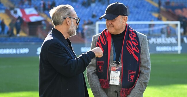 Andres Blazquez and Dan Sucu during the Serie A soccer match between Genoa and Parma at the Luigi Ferraris Stadium in Genoa, Italy - Saturday, January 12, 2025. Sport - Soccer . (Photo by Tano Pecoraro/Lapresse)