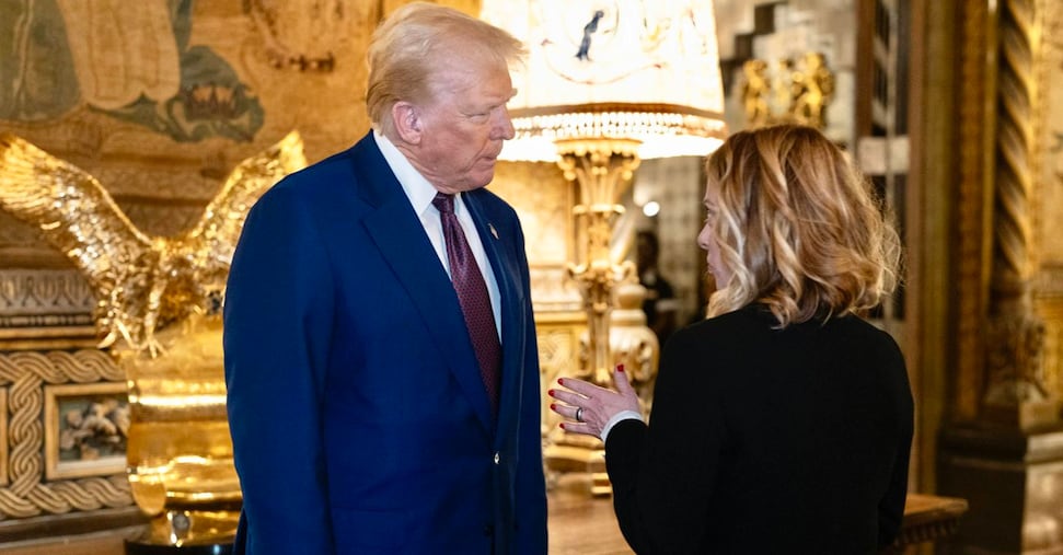 Meloni da Trump per l’insediamento, il tycoon giurerà al chiuso come Johnson (in un aereo), Roosevelt e Truman