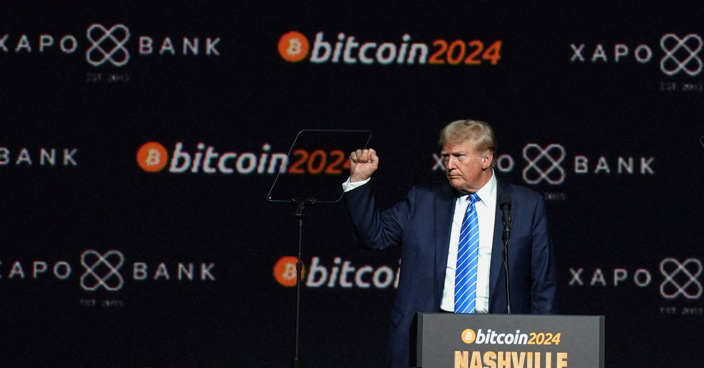 Bitcoin: nuovo record in vista del Trump day, supera i 105mila dollari