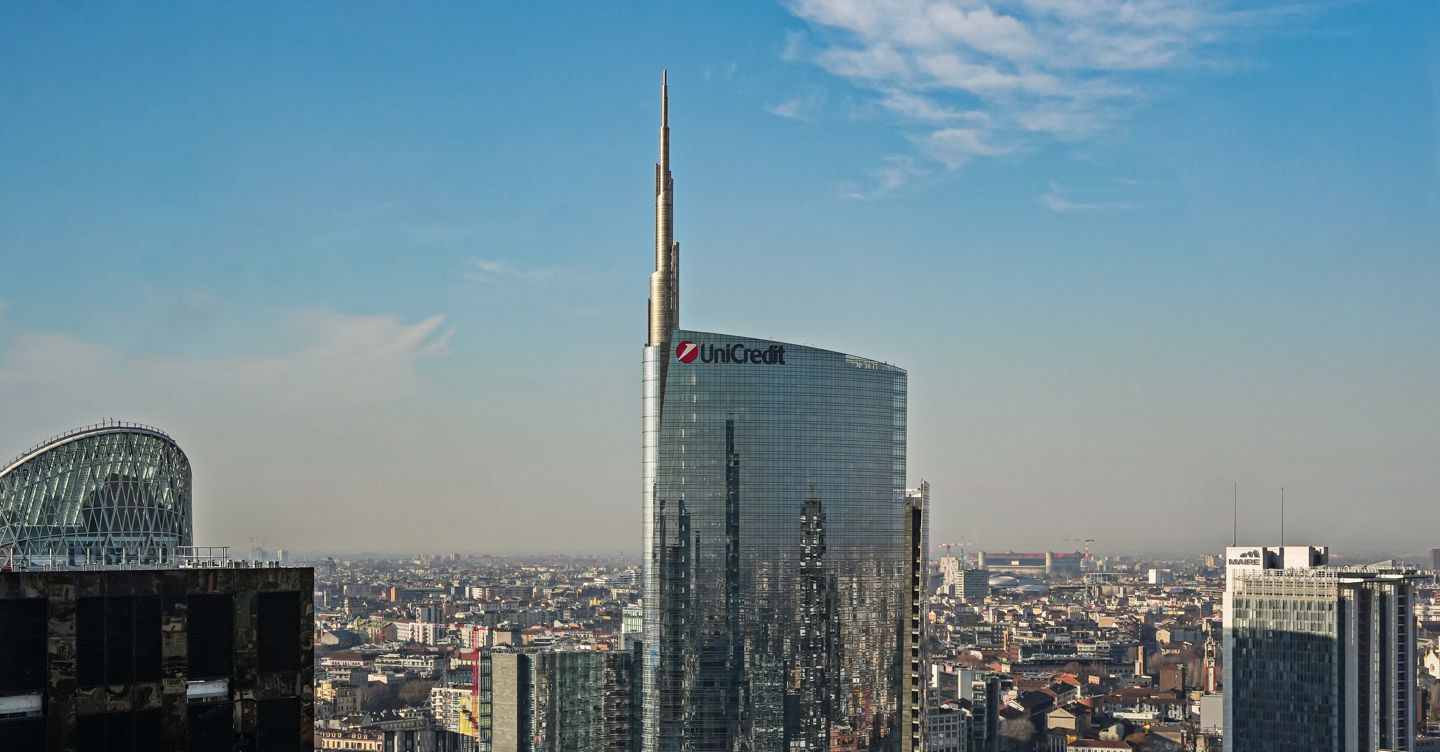 UniCredit in campo nella partita Generali: in manovra per il 4-5%