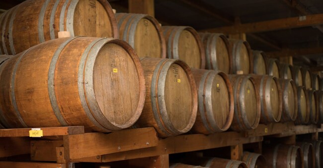 Acetaia con le botti di invecchiamento per l’Aceto Balsamico di Modena Igp