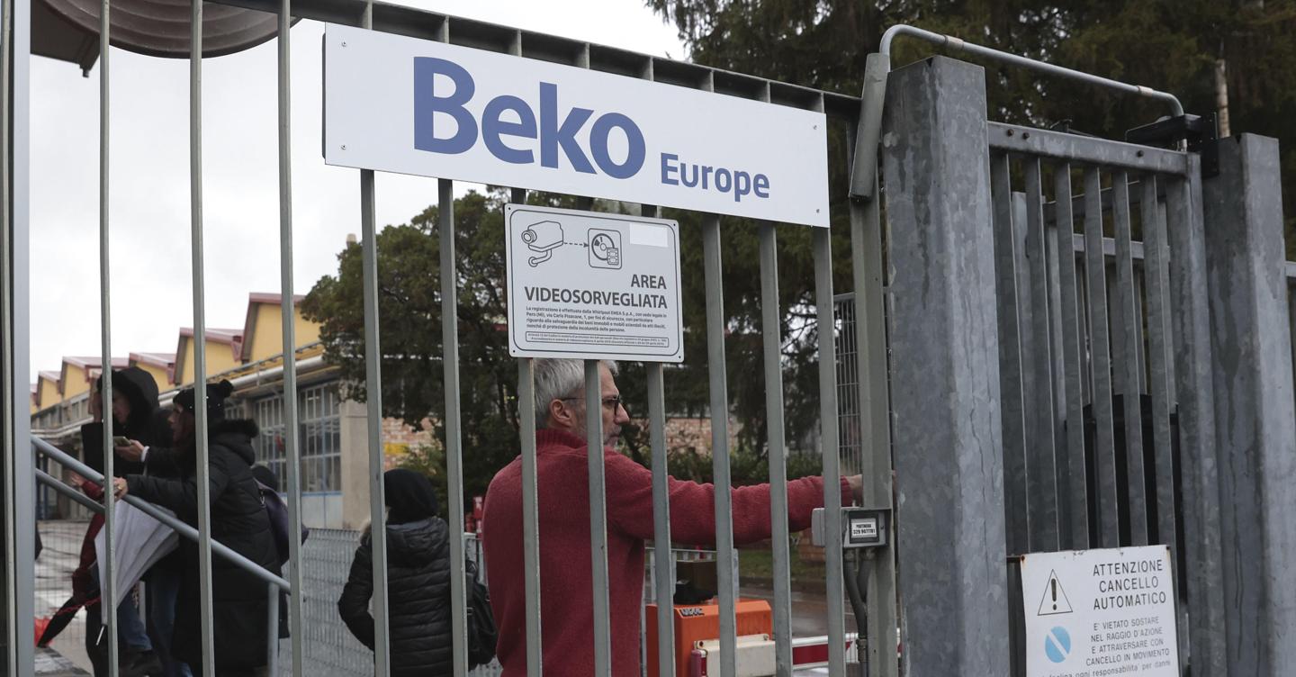 Beko rivede il piano delle chiusure, ecco cosa cambia, ma gli esuberi restano