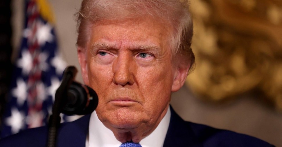 Trump: il 2 aprile annuncerò dazi del 25% su auto, semiconduttori e farmaceutici Trump: il 2 aprile annuncerò dazi del 25% su auto, semiconduttori e farmaceutici