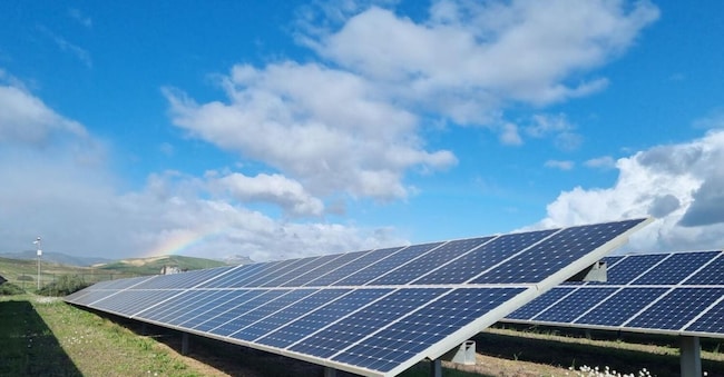 EF SOLARE ITALIA  IMPIANTI FOTOVOLTAICI
IMPIANTO FOTOVOLTAICO
PANNELLO PANNELLI FOTOVOLTAICI
ENERGIA PULITA SOSTENIBILE ALTERNATIVA SOLARE FOTOVOLTAICA RINNOVABILE AGROVOLTAICO