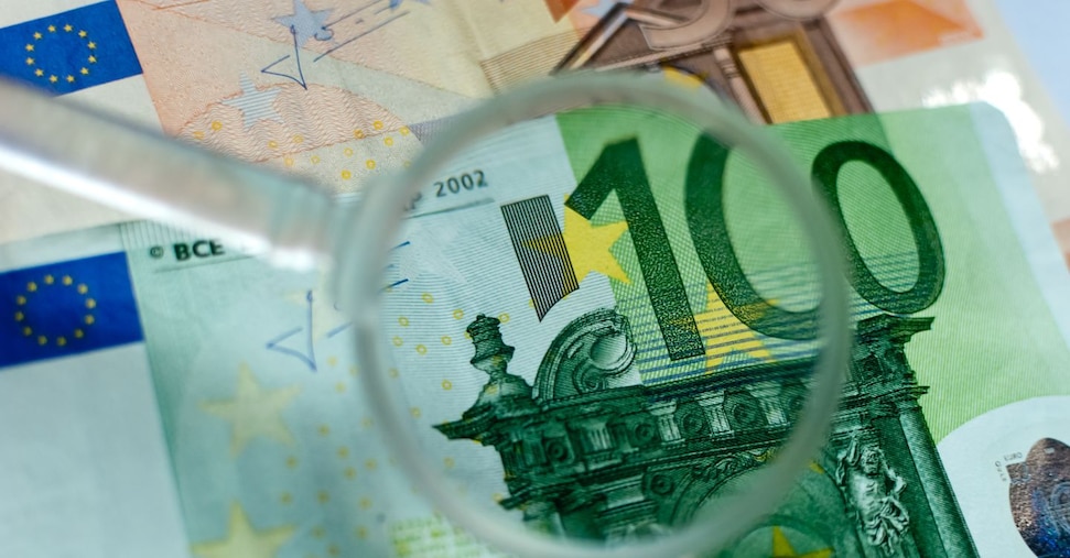 Italia: Conti Pubblici in Miglioramento, Deficit al 3,4% e Debito al 135,3%