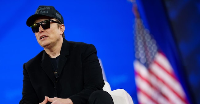 Elon Musk.  EPA/WILL OLIVER / POOL