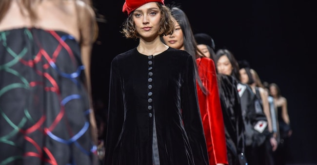 Sfilata di Emporio Armani (ANSA/MATTEO CORNER)