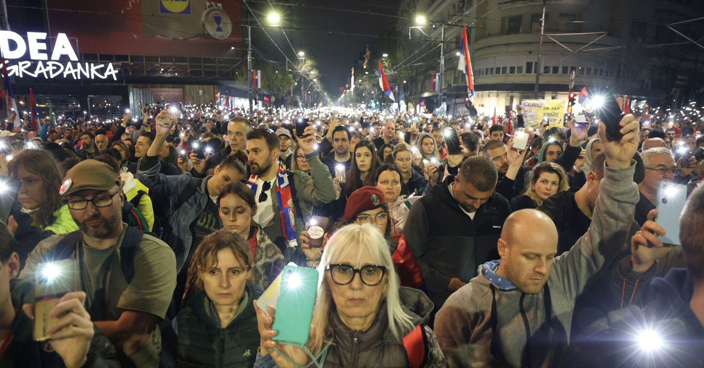 Studenti in piazza in Serbia, Vučić nega le accuse sull’uso di manganelli e cannoni sonori