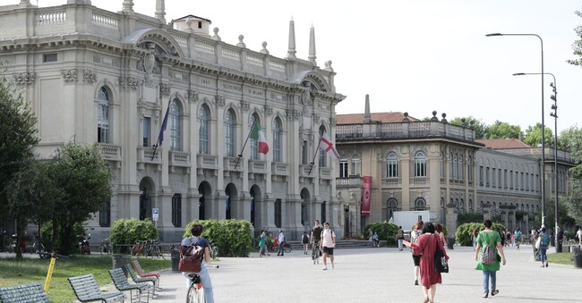 Esterno della sede del Politecnico di Milano (Imagoeconomica)