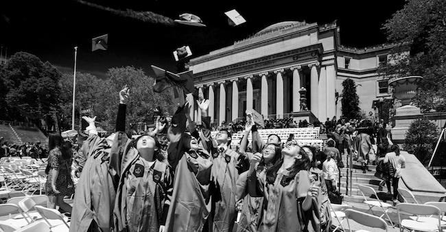 New York, cerimonia di apertura dell'anno accademico della Columbia University, nella foto i neo laureati partecipano all'apertura. (Agf)