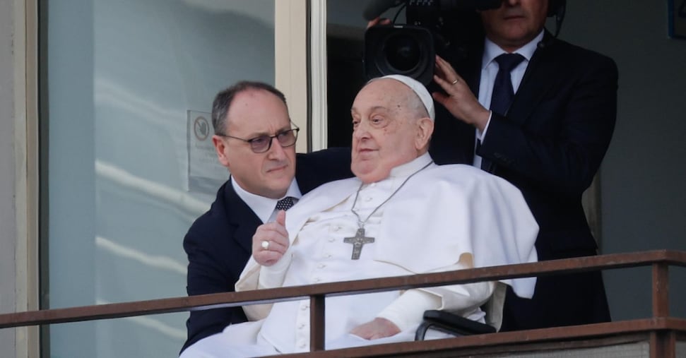 Il Papa è morto di ictus e collasso cardiocircolatorio. Ecco cosa è successo