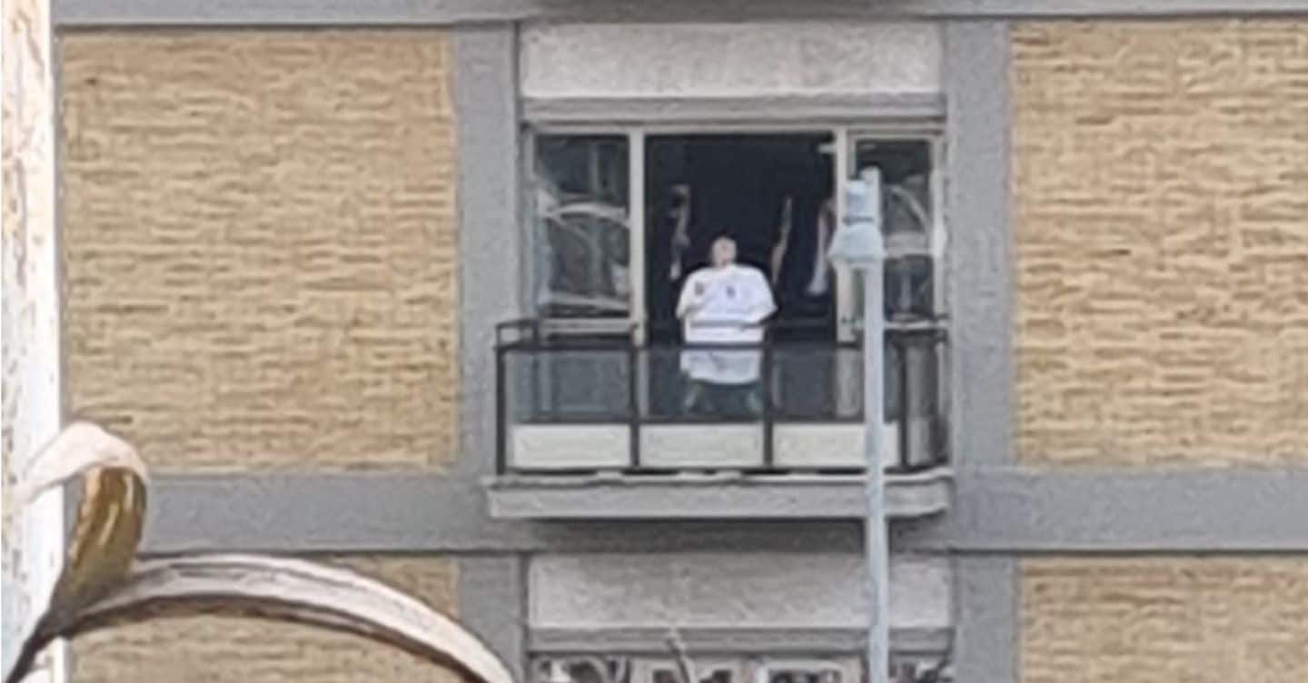 Il Papa si affaccia al Gemelli