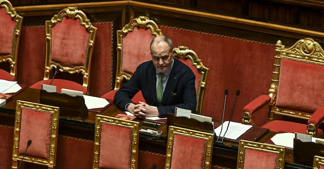 Il ministro Roberto Calderoli. (Imagoeconomica)