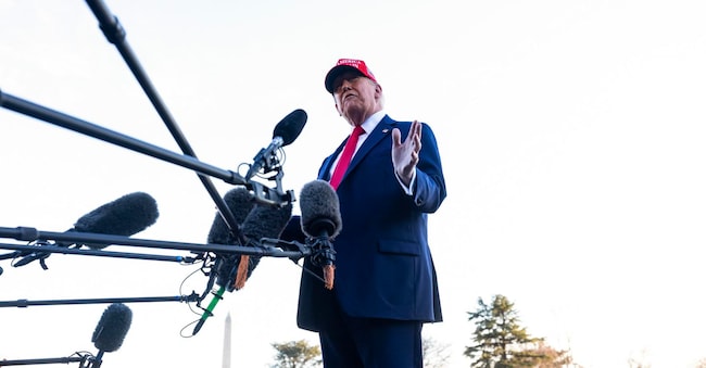 Donald Trump (Epa/Jim Lo Scalzo)
