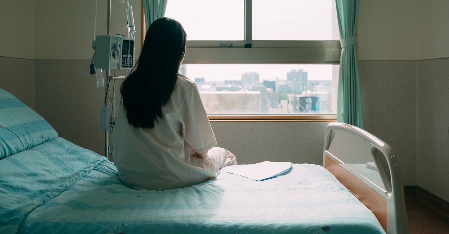 Viaggio nelle disuguaglianze della sanità: per le persone transgender liste d’attesa fino a 7 anni