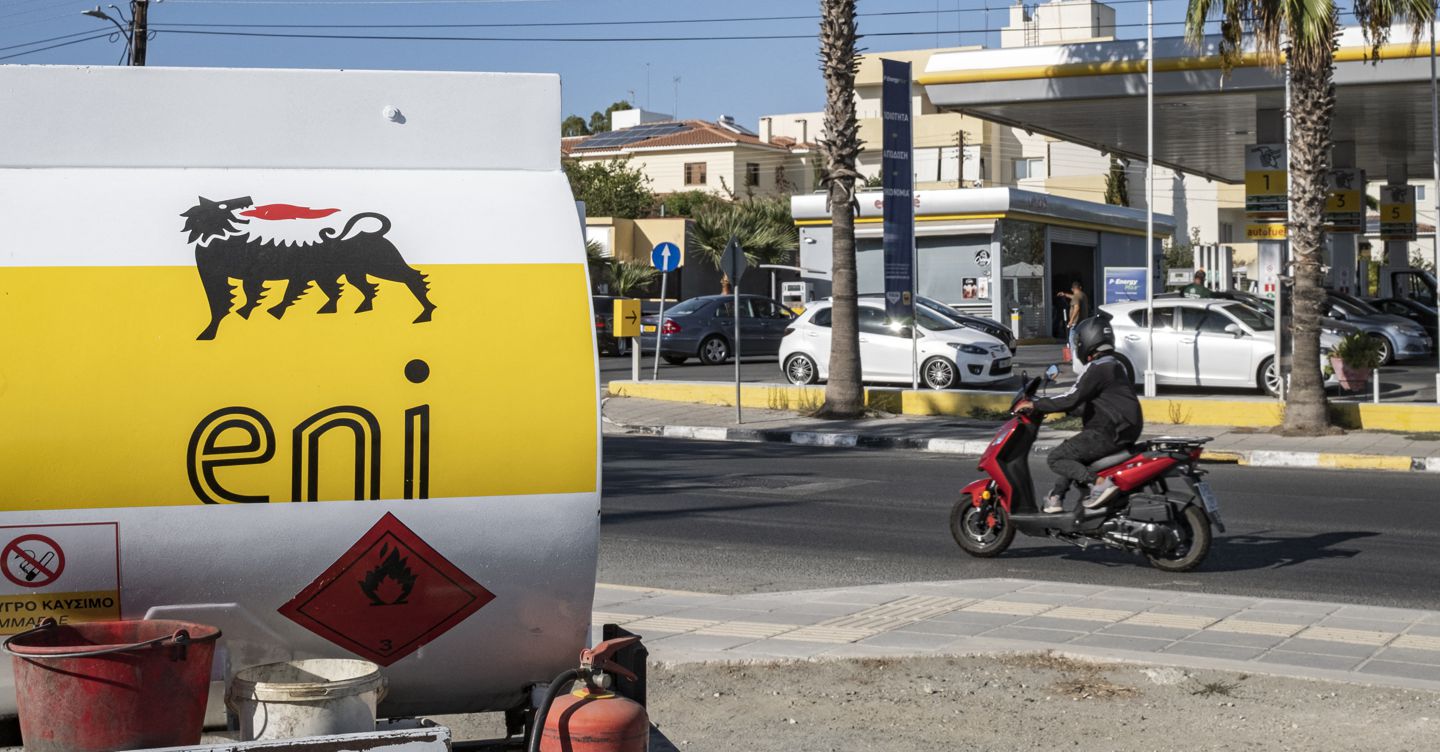 Venezuela, Eni rischia almeno mezzo miliardo di euro con la stretta di Trump