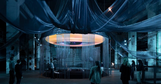Laure Prouvost, «WE FELT A STAR DYING» 2025. Installazione al Kraftwerk Berlin. Commissionato da LAS Art Foundation e co-commissionato da OGR Torino. © 2025 Laure Prouvost. foto: Andrea Rossetti
