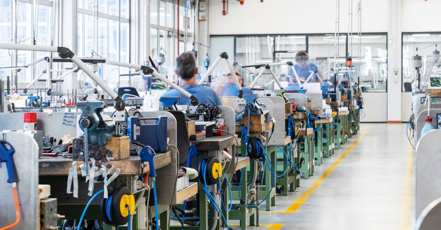 Essilux distribuisce ai dipendenti italiani 40 milioni di euro