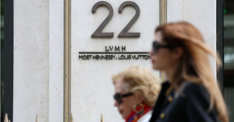 Lvmh, ricavi sotto le attese del mercato in calo del 3% - Il Sole 24 ORE