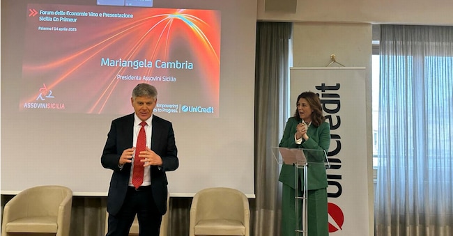 Un momento della presentazione del rapporto Nomisma-UniCredit: a sinistra Salvatore Malandrino, a destra Mariangela Cambria