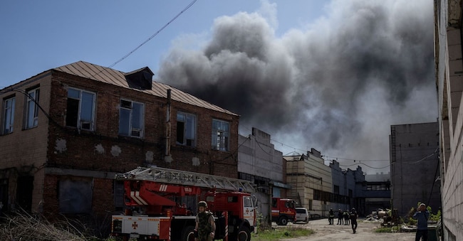 Attacco russo con droni a Kharkiv in Ucraina il 22 aprile 2025 (Reuters/Marko Djurica)