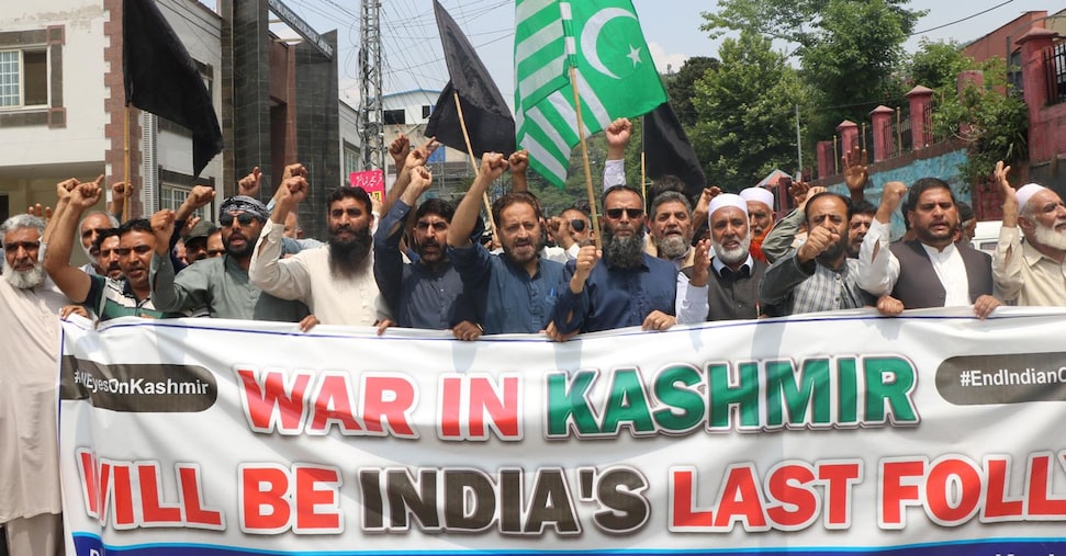 パキスタンでのインドのミサイル攻撃。イスラマバード：「戦争行為：返信します」