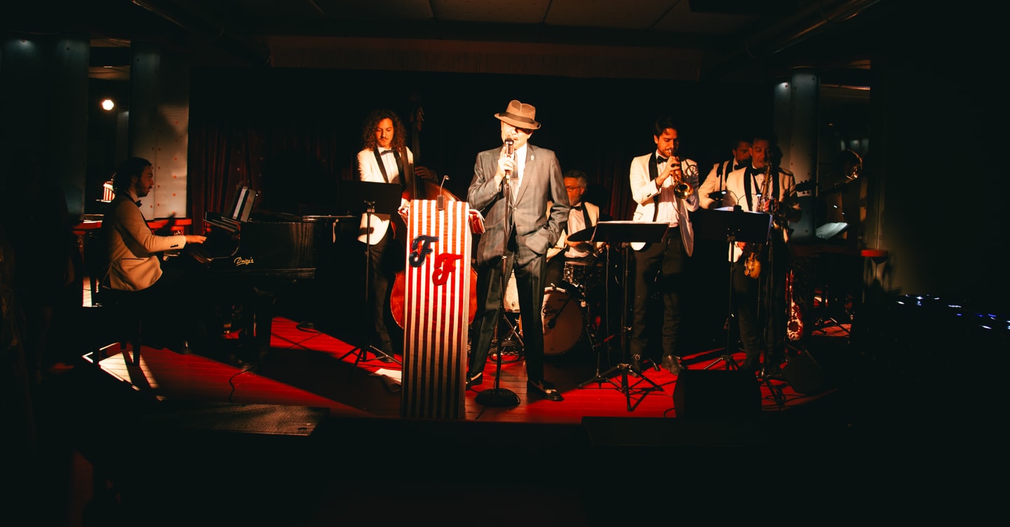 https://i2.res.24o.it/images2010/S24/Documenti/2025/05/08/Immagini/Ritagli/House%20of%20Nine-concerto%20Daisys%20Enterteinment-U16761884836HYM-1440x752@IlSole24Ore-Web.png