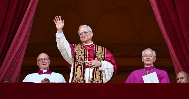 The moment when the new Pope, American Cardinal Robert Francis Prevost, appears from the loggia of blessings, the central balcony of St. Peter's Basilica. He will be called Leo XIV. Vatican City, May 8, 2025. ANSA / VATICAN MEDIA HANDOUT