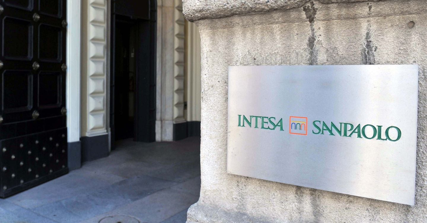 https://i2.res.24o.it/images2010/S24/Documenti/2025/05/09/Immagini/Ritagli/Imago-banca-intesa-sanpaolo-sede-logo-filiale-U85747528628BfR-1440x752@IlSole24Ore-Web.jpg