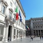 PALAZZO CHIGI DURANTE IL CDM BANDIERE ESPOSTE TRICOLORE