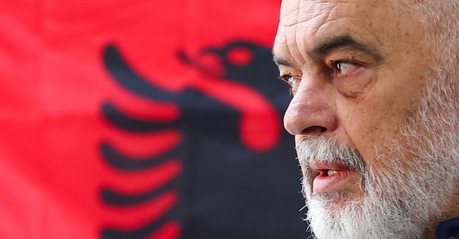 Il primo ministro albanese Edi Rama, leader del partito socialista, incassa un’altra vittoria alle elezioni