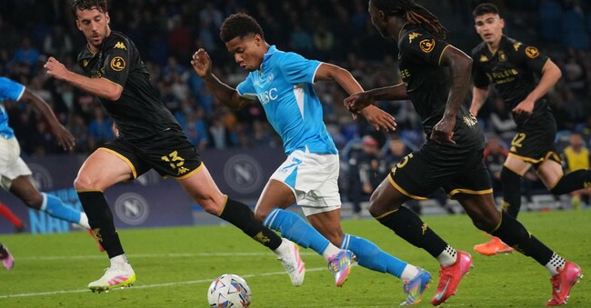 David Neres (C). Napoli - Genoa. (Ansa)