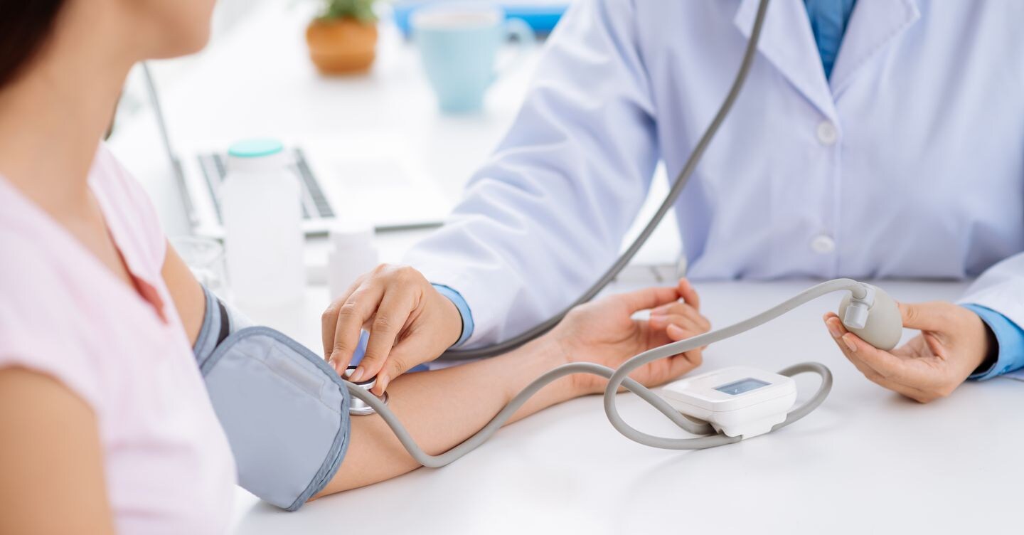 Ipertensione: ne soffre la metà degli uomini  e il 40% delle donne ma uno su tre non lo sa