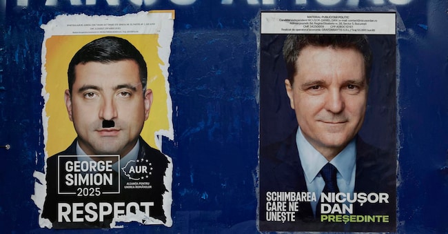 Il duello. I manifesti elettorali dei candidati alle presidenziali in Romania: il filorusso George Simion (a sinistra) e il filoeuropeo Nicusor Dan