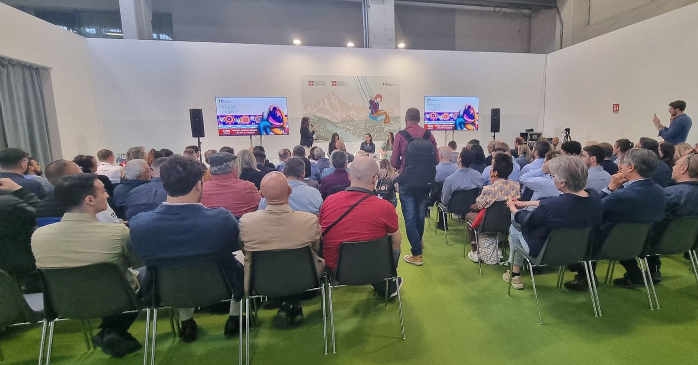 Al salone del libro, tra razziste e manganelli