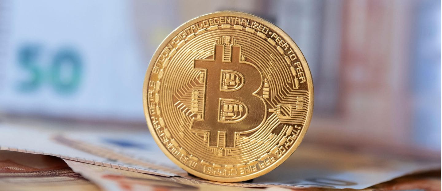 Borse Ue caute, Milano strappa la parità in chiusura. Nuovo record Bitcoin  - Il Sole 24 ORE