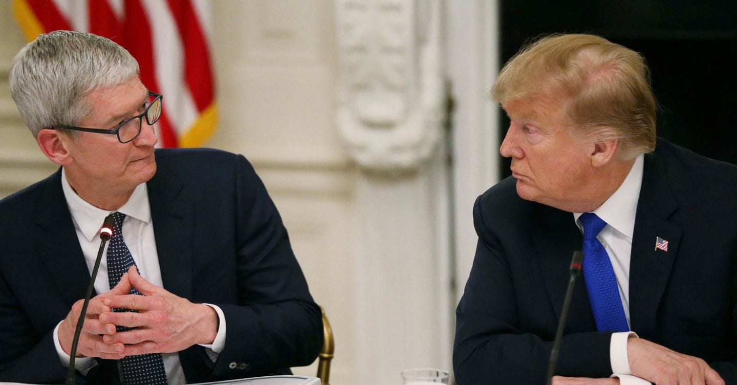 Trump minaccia dazi del 25% ad Apple e Samsung se non produrranno negli Usa