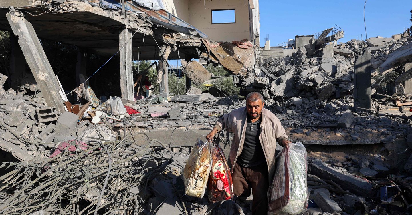 Gaza, raid sulla casa di una dottoressa: morti nove figli. Siria, Usa allentano le sanzioni