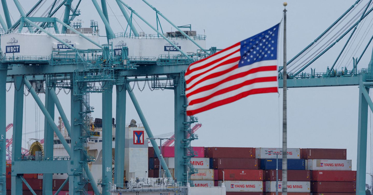 Dazi, Usa e Cina al lavoro per un colloquio tra Donald Trump e Xi Jinping