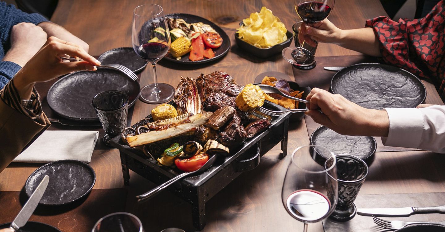 La carne al ristorante non passa mai di moda, tra nuove aperture e locali storici