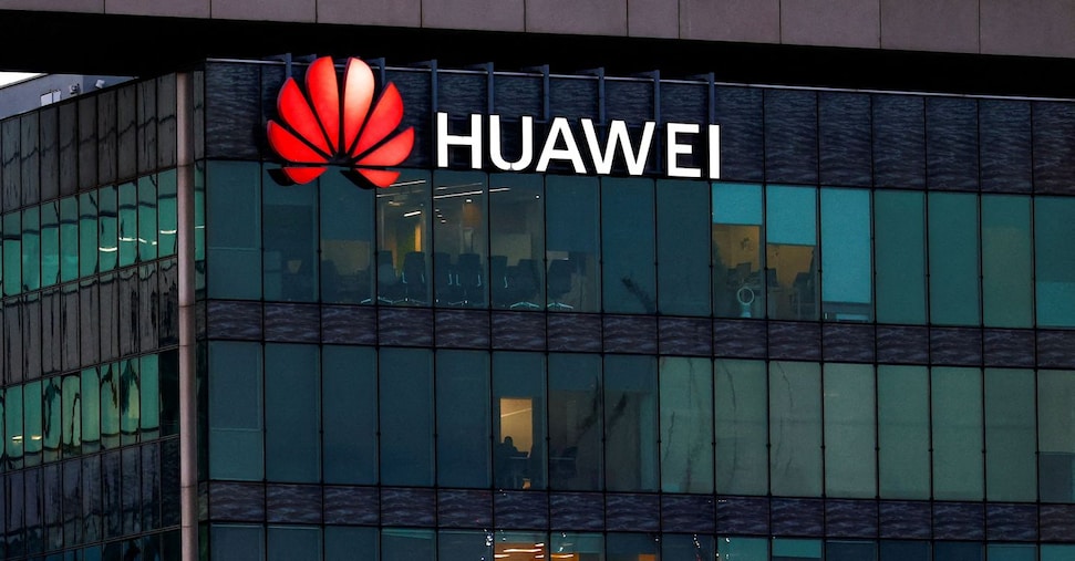 Huawei, il fondatore rallenta: «Nostri chip non al livello di Nvidia»