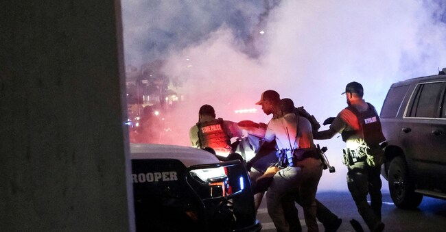  REUTERS/Joel Angel Juarez     TPX IMAGES OF THE DAY